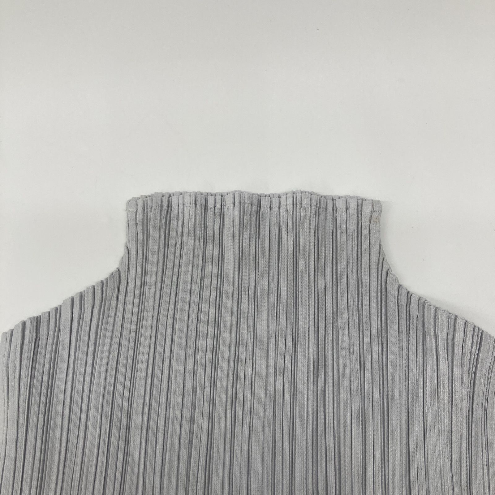 PLEATS PLEASE プリーツプリーズ PP01-JK406 ｸﾞﾚｰ ﾊｲﾈｯｸ ﾉｰｽﾘｰﾌﾞ ｶｯﾄｿｰ