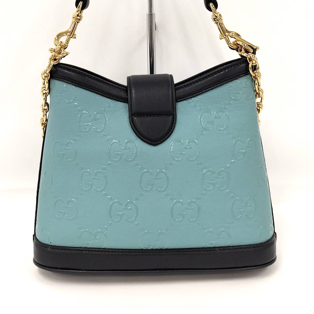 GUCCI 2WAYチェーンショルダーバッグ GGアイコン エンボス GUCCI 2WAYチェーンショルダーバッグ GGアイコン エンボス