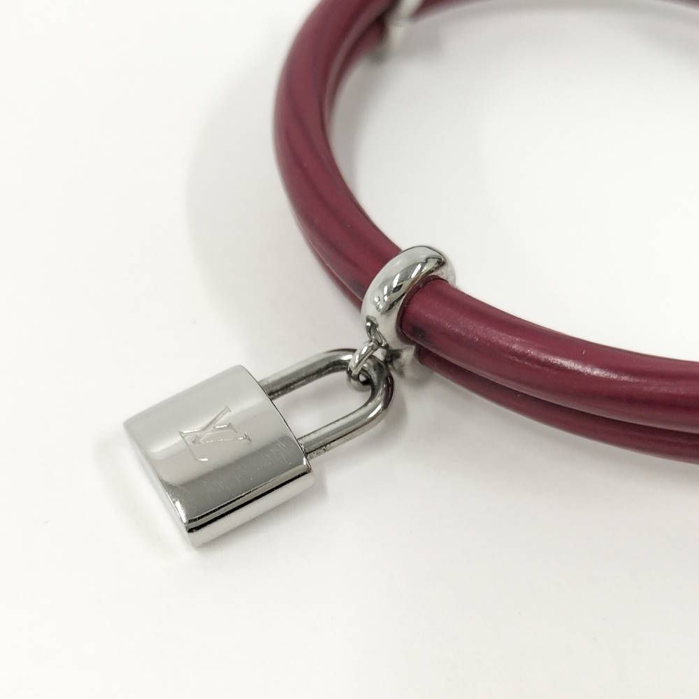 LOUIS VUITTON 赤 パテントレザー バングル キープイットカデナ LOUIS VUITTON 赤 パテントレザー バングル キープイットカデナ