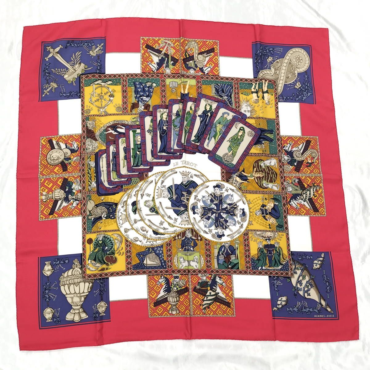 HERMES タロットカード カレ90 スカーフ シルク - メルカリ