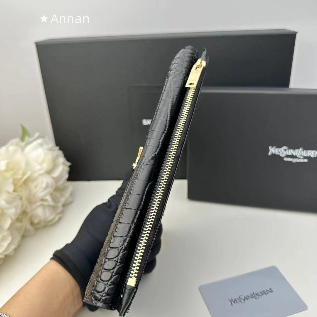 極美品 YSL Yves saint Laurentイヴ イヴサンローラン 長財布 小銭入れ