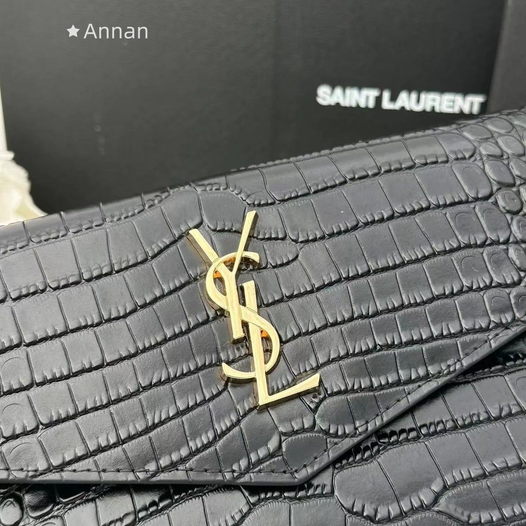 極美品 YSL Yves saint Laurentイヴ イヴサンローラン 長財布 小銭入れ