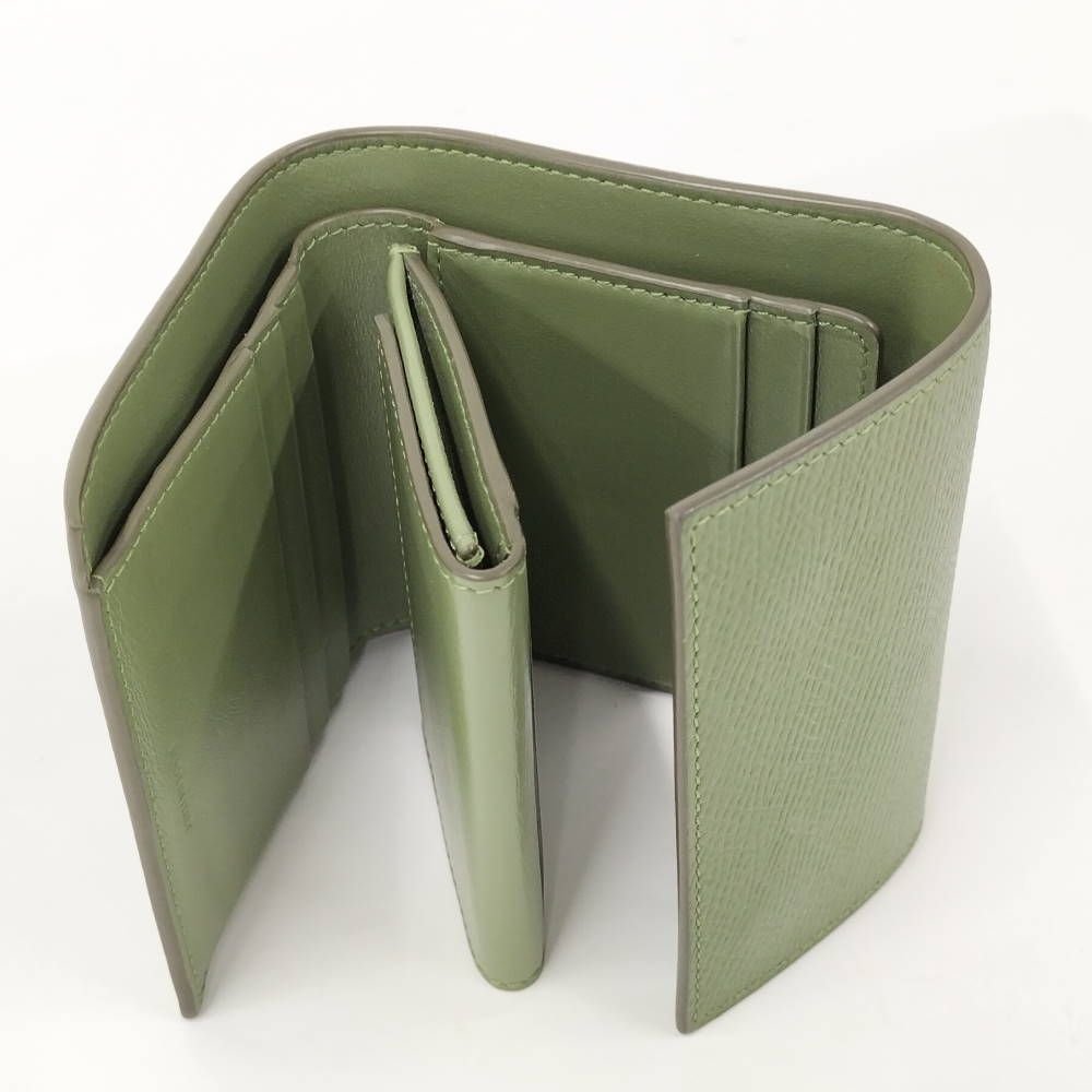 CELINE スモールトリフォールドウォレット グリーン　三つ折り財布　財布 CELINE スモール トリフォールド ウォレット 三つ折り財布 コンパクト