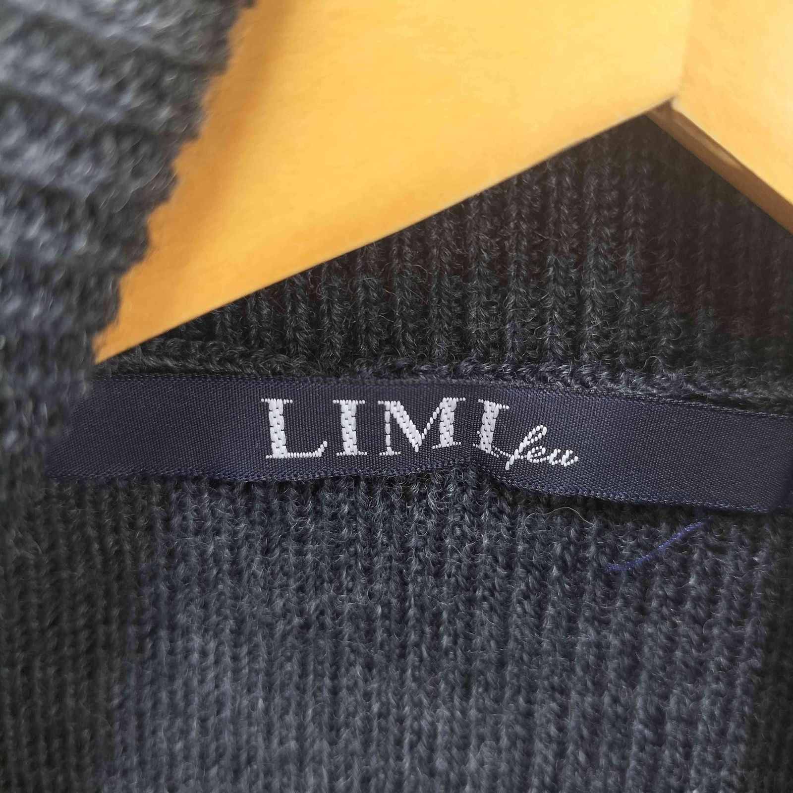 LIMIfeuリミフゥ黒ウォッシャブルタートルネックニットS定番 LIMIfeuリミフゥ黒ウォッシャブルタートルネックニットS定番 - メルカリ