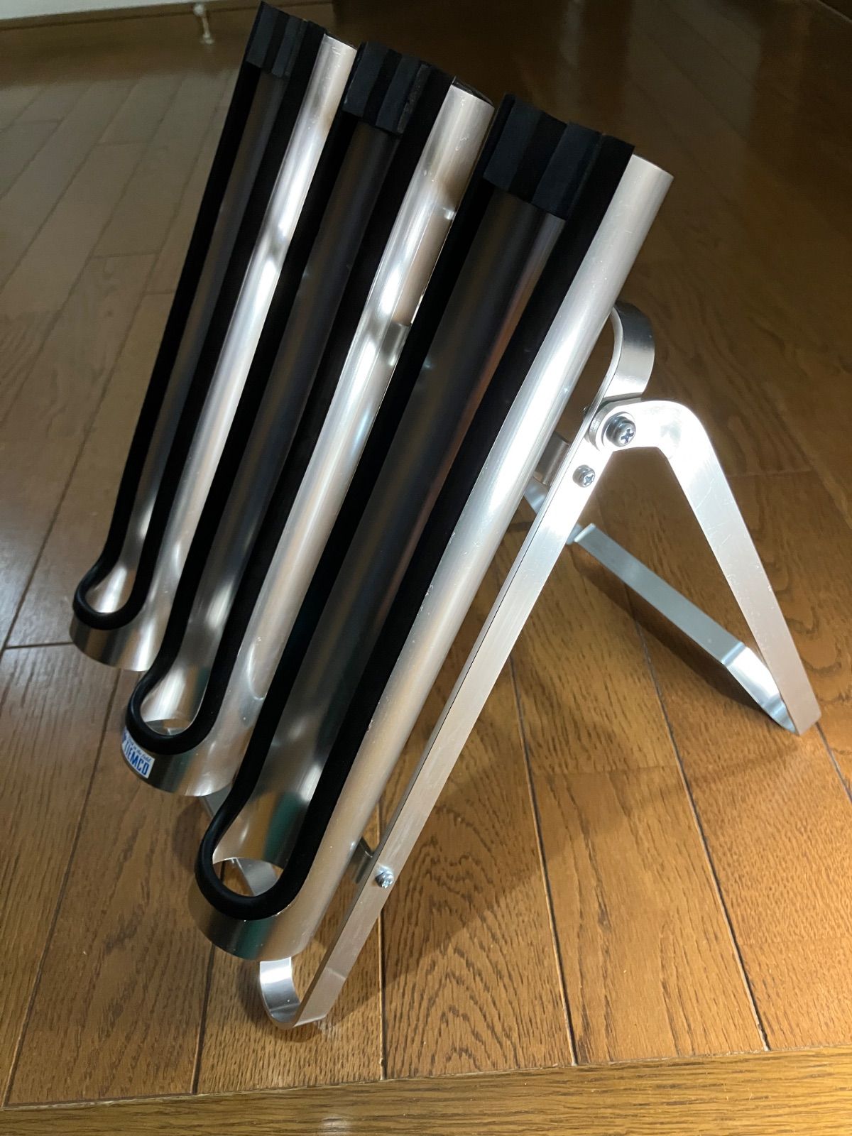 ティムコ TIEMCO フライロッドスタンド／シルバー - メルカリ