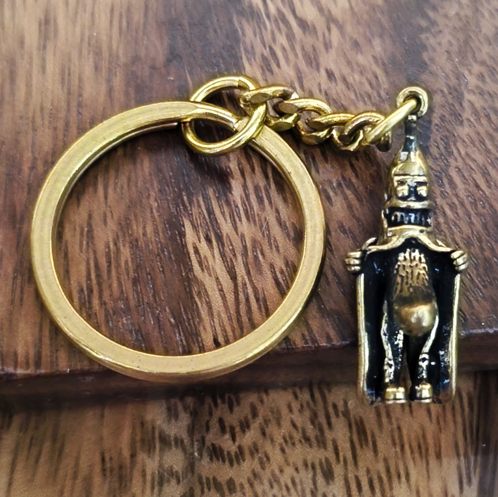 K226 真鍮製バナナマン バナナモチーフキーホルダー ブラス製 開運