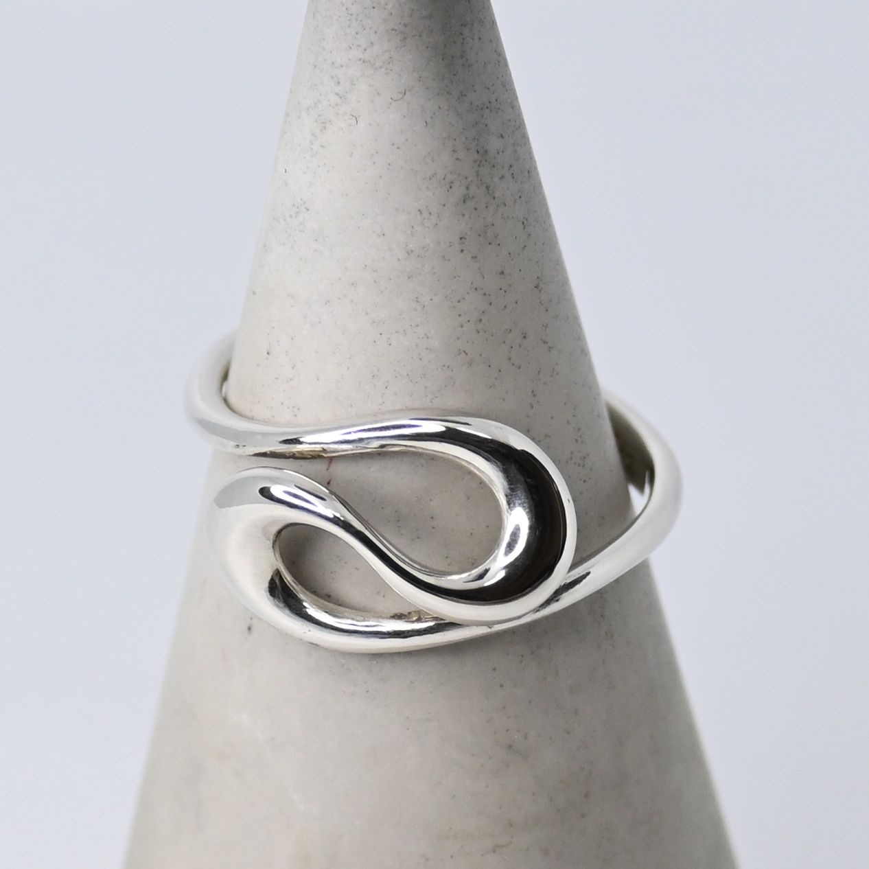 研磨済】TIFFANY＆Co. オープンウェーブ リング 8号 エルサペレッティ