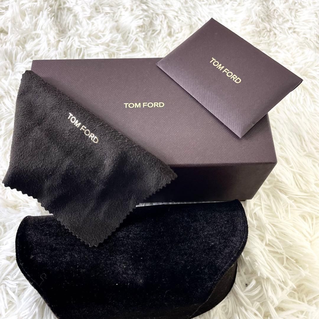 トムフォード　TOM FORD サングラス　hyde ハイド　箱　ケース付き トムフォード TOM FORD サングラス hyde ハイド 箱 ケース付き - メルカリ