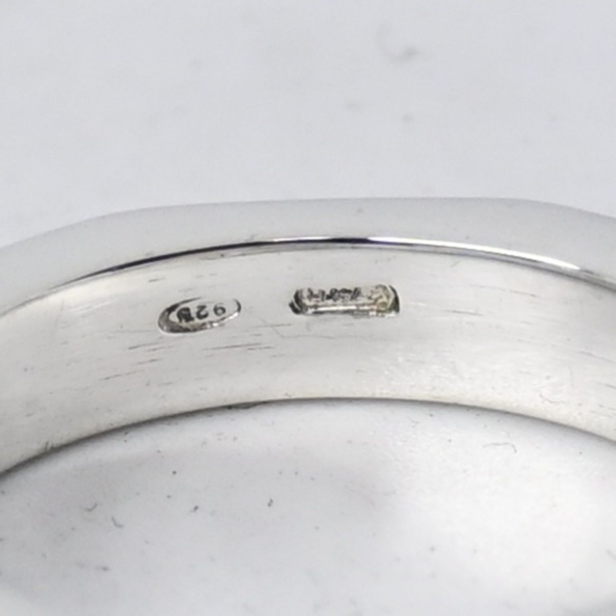GUCCI グッチ オクタゴン 13号 925 リング シルバー ナットリング GUCCI グッチ オクタゴン 13号 925 リング シルバー ナットリング 研磨