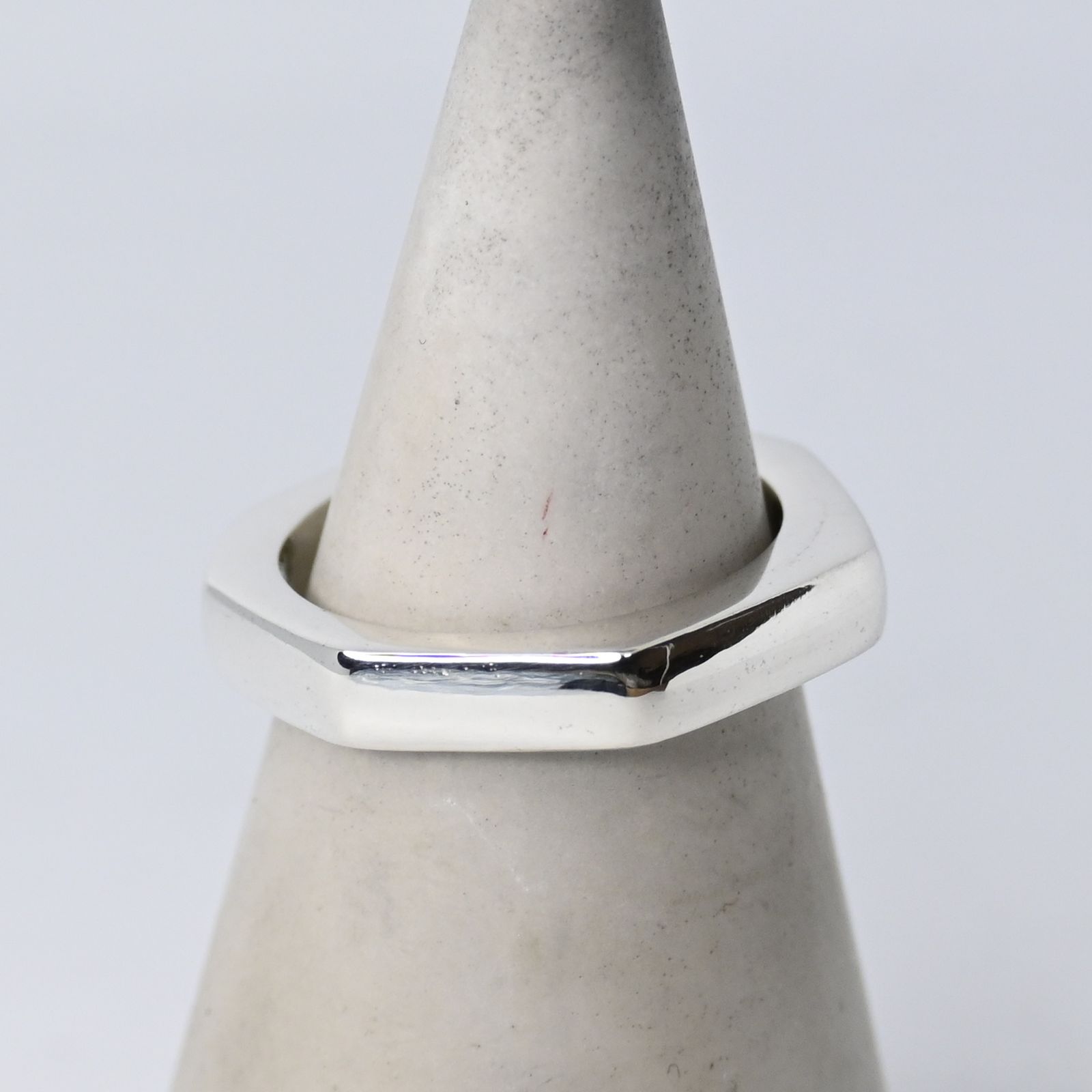 GUCCI グッチ オクタゴン 13号 925 リング シルバー ナットリング GUCCI グッチ オクタゴン3連リング シルバー 18.9g 13号【432