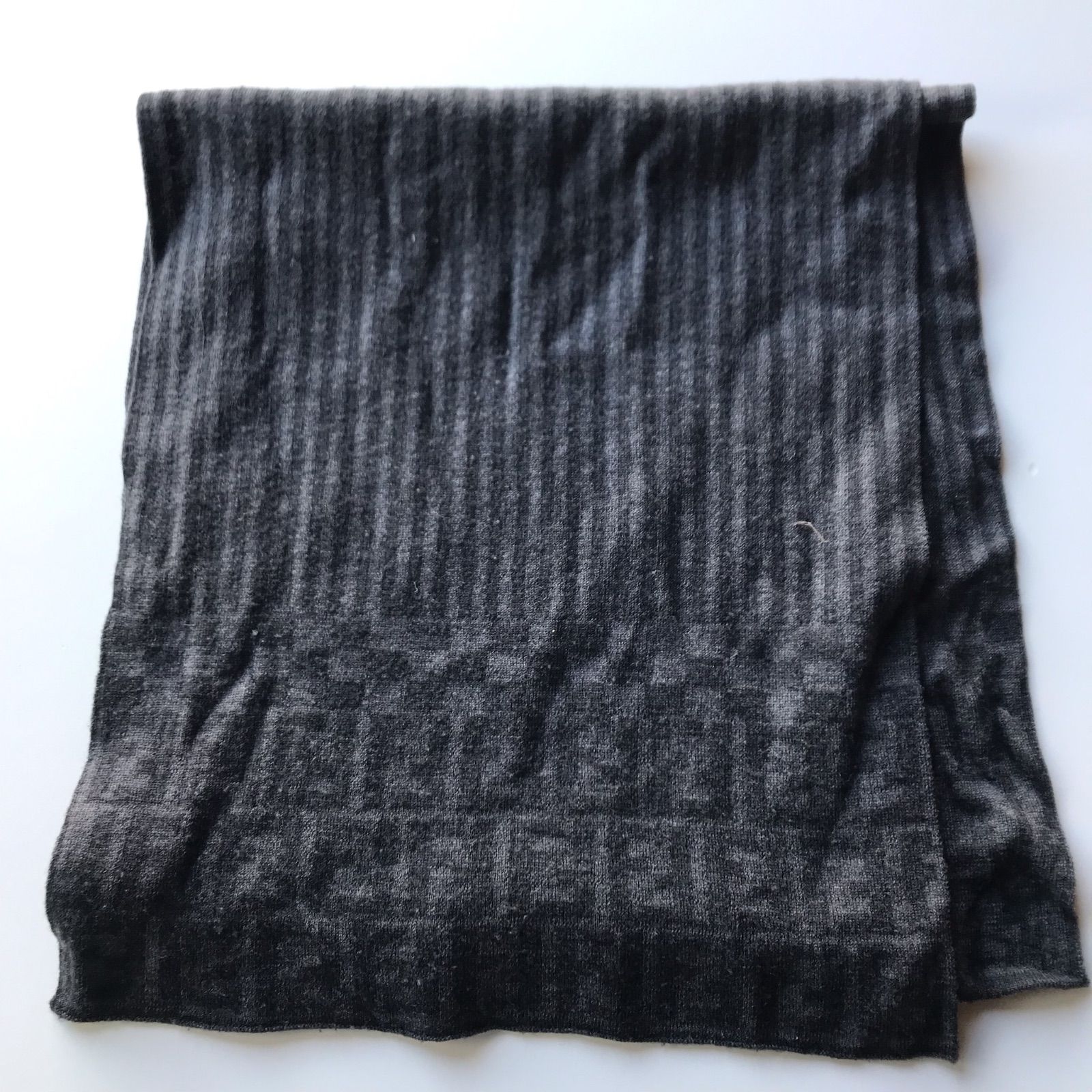 Fendiズッカ柄 ロゴパターン マフラー グレー/ブラック イタリー製