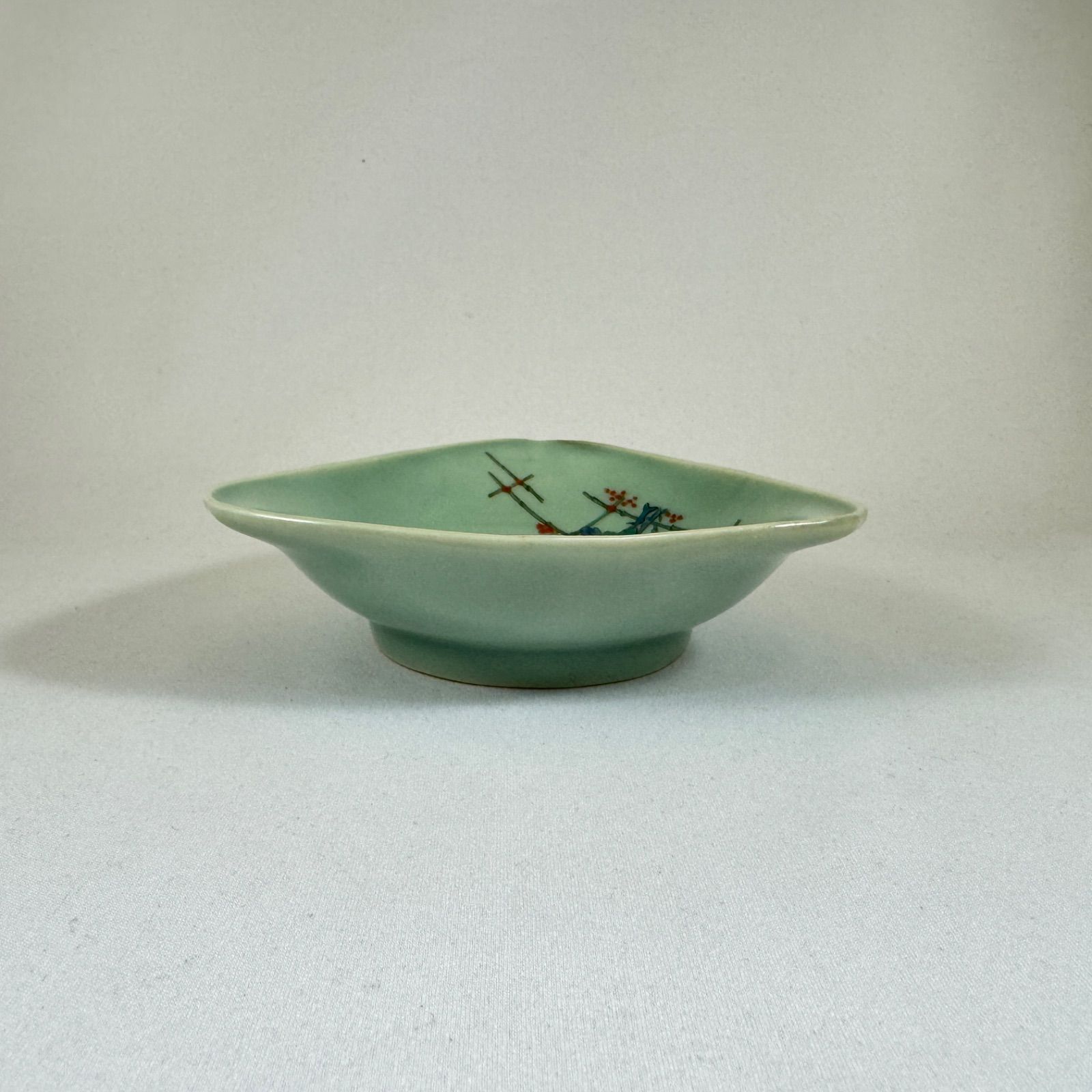 古伊万里◇青磁色絵花文変形皿◇柿右衛門様式◇江戸時代◇有田焼