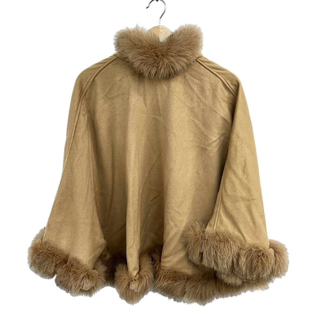 SAGA FURS カシミヤ　ブルーフォックス　 ポンチョ サガファー SAGAFURS(サガファー) ポンチョ サイズM〜L レディース美品 - ライト