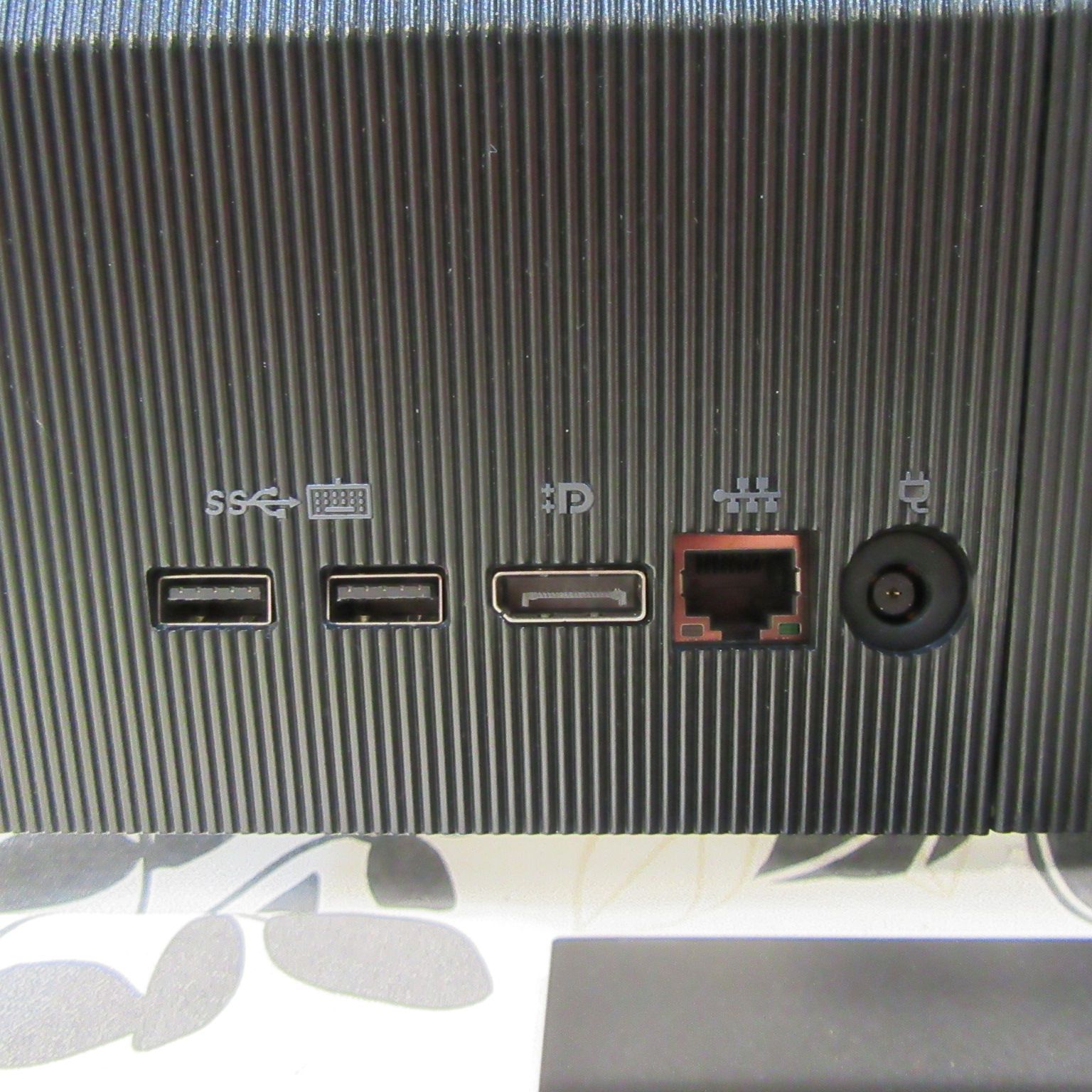 Win11公式対応Corei3/メモリ8G/SSD+HDD/無線/DVD/カメラ - メルカリ