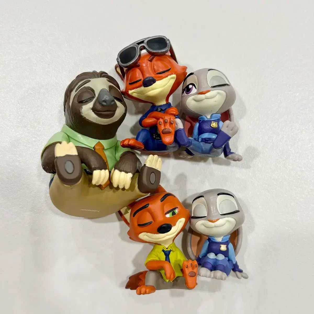 ズートピア　ニック　ジュディ　かくれんぼフィギュア　肩ズンなど　ガチャガチャ ズートピア 肩ズン ガチャガチャ ジュディ ニック - メルカリ