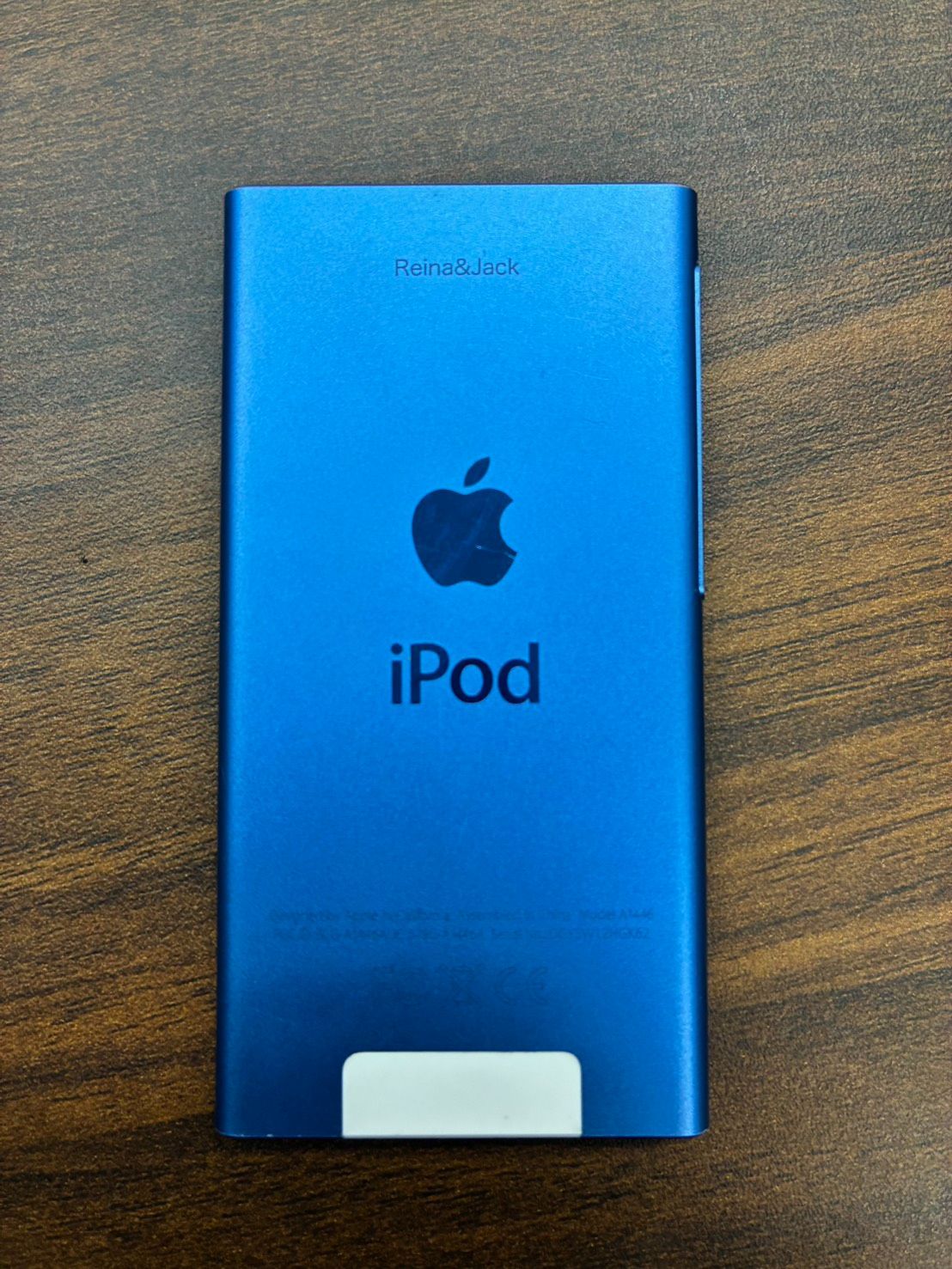 最終モデル 限定販売】AppleのiPod nano（第7世代）/純正イヤホン