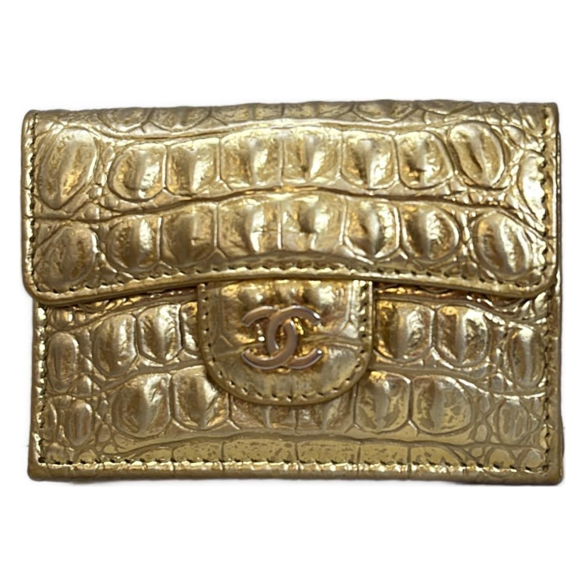 CHANEL(シャネル) 3つ折り財布 - ゴールド 型押し加工 レザー - メルカリ