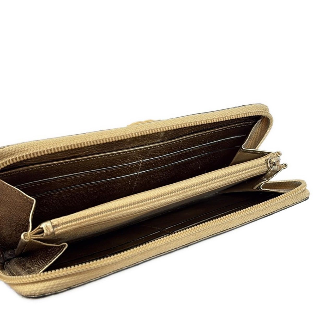 CHANEL(シャネル) 長財布 ボーイシャネル ゴールド ラウンドファスナー