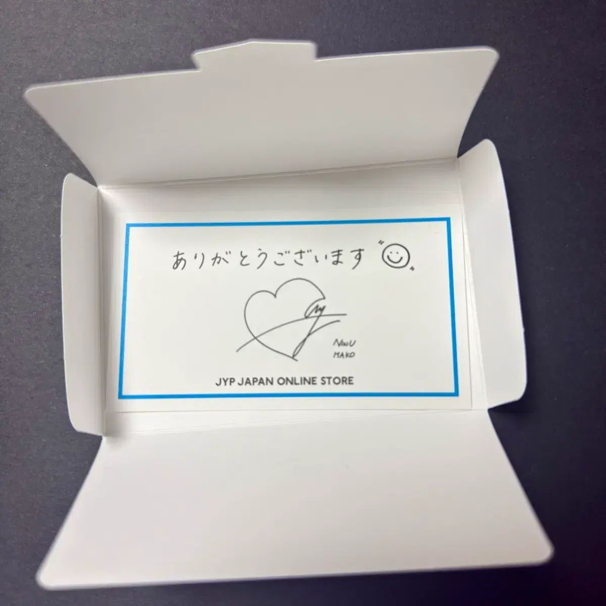 NiziUマコ KCONサインカード NiziU マコ MAKO サイン カード - メルカリ