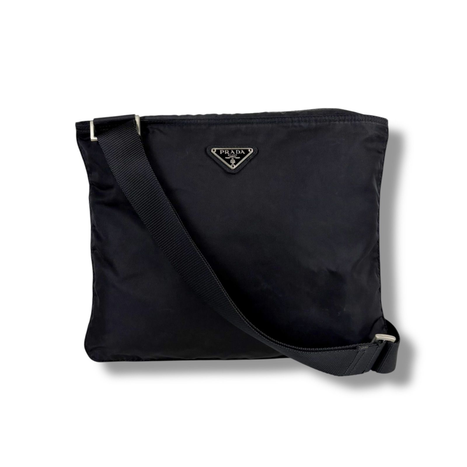 プラダ PRADA トライアングルロゴ ショルダーバッグ セール プラダ PRADA トライアングルロゴ ショルダーバッグ セール