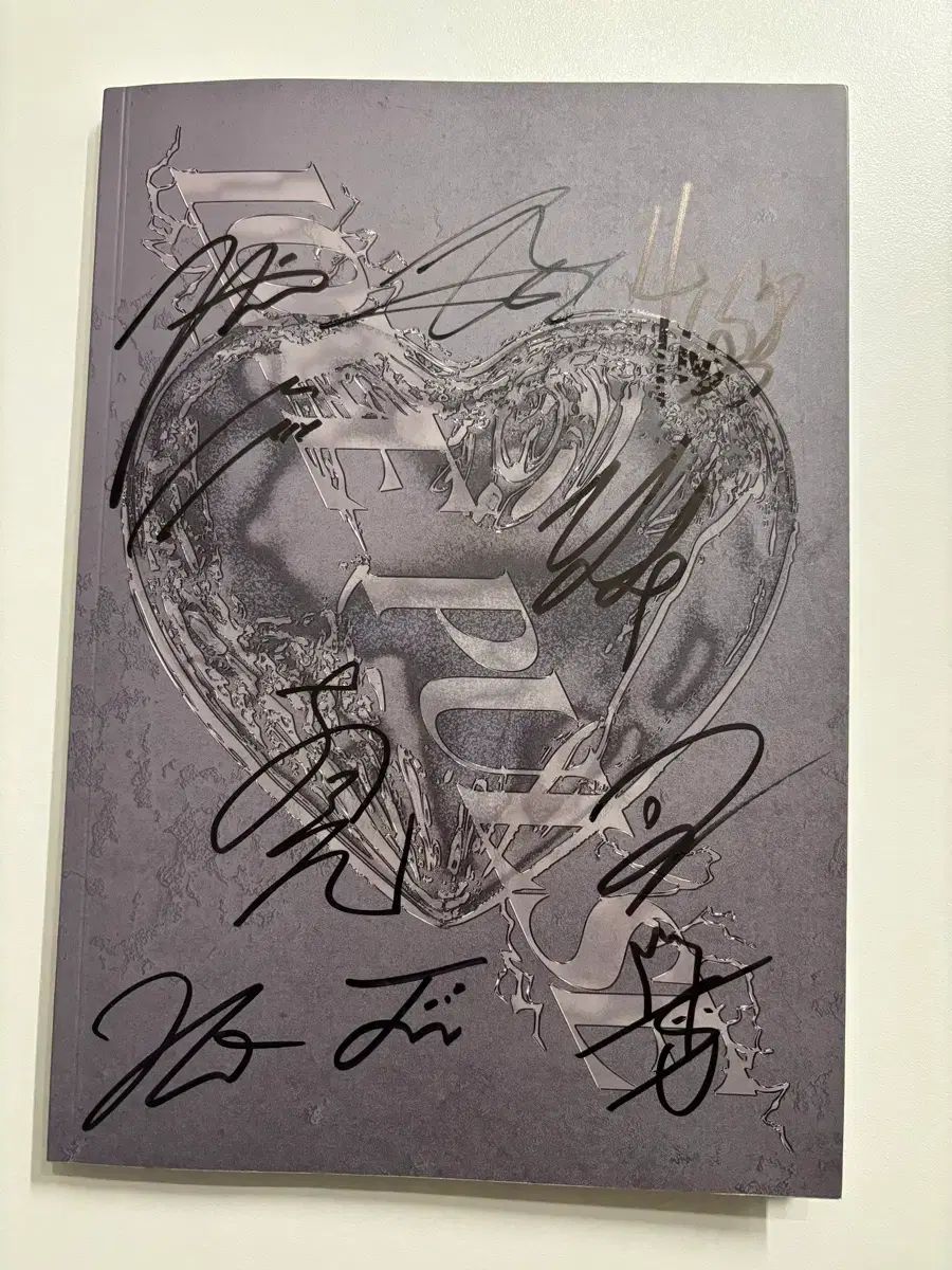 TREASURE（トレジャー） サイン入り アルバム - メルカリ