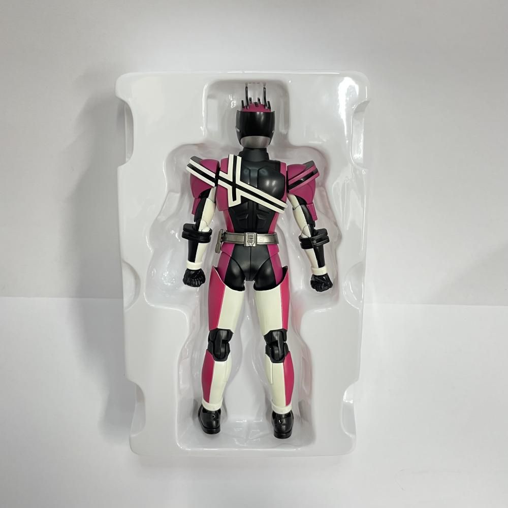 中古】開封)バンダイ S.H.Figuarts (真骨彫製法) 仮面ライダー