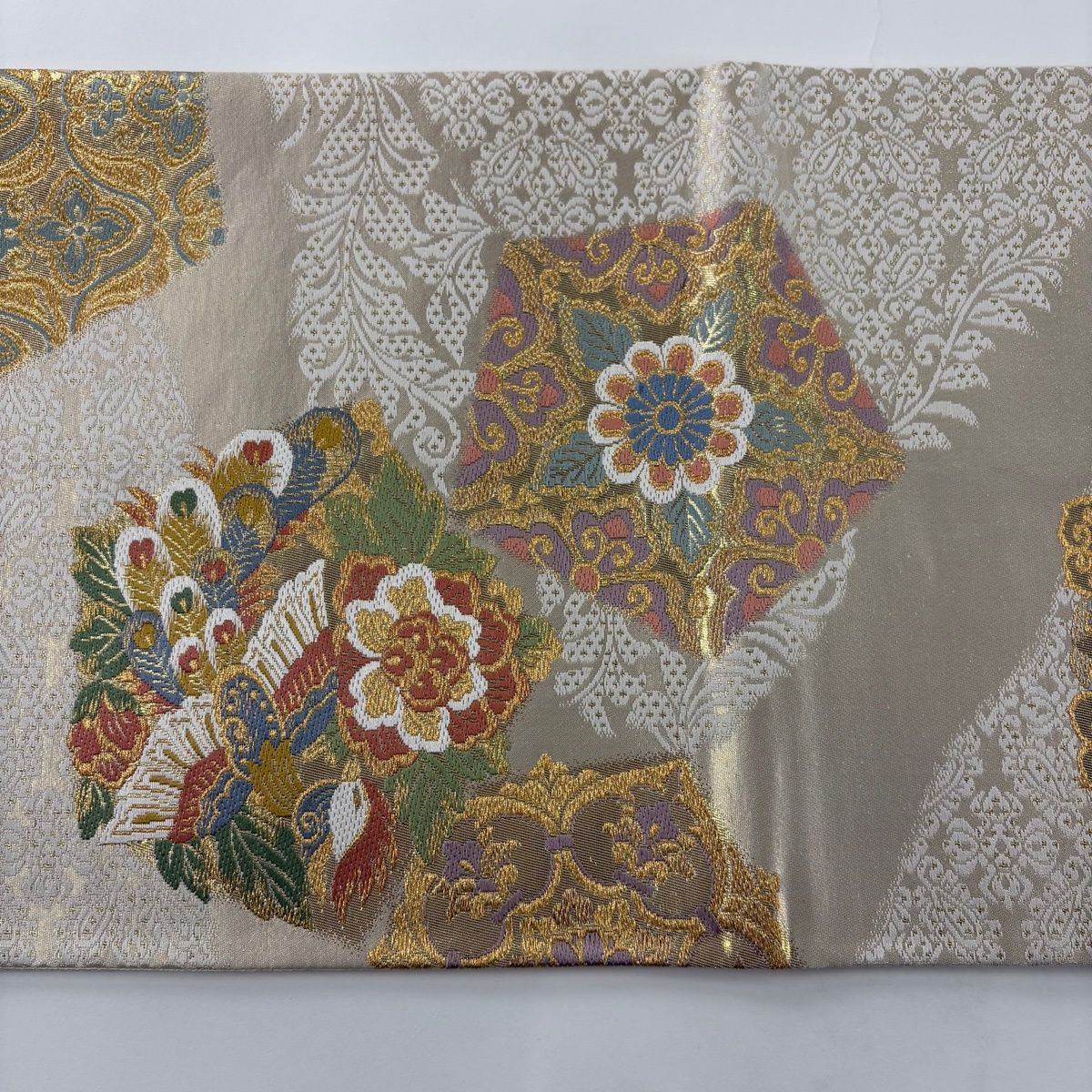 【美品】袋帯 細密織 鳳凰宝相華 金色 六通 繡宝の美 美品】袋帯 細密織 鳳凰宝相華 金色 六通 繡宝の美 正絹袋帯 西陣織