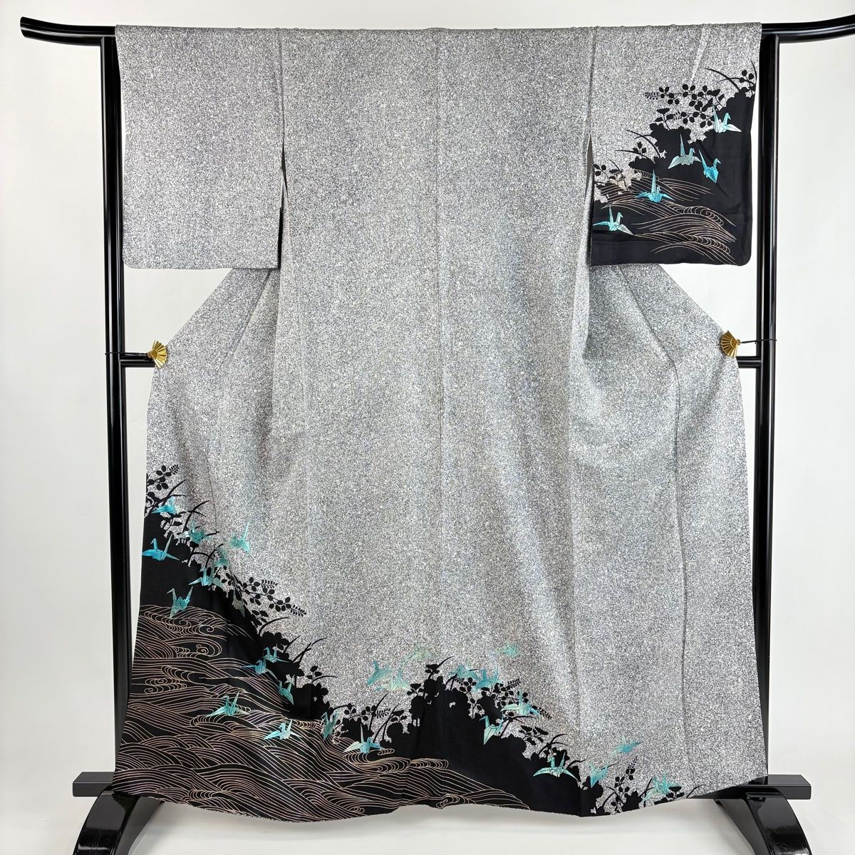 付下げ 身丈163cm 裄丈63cm S 袷 折り鶴 波 金銀彩 染め分け 灰色 正絹