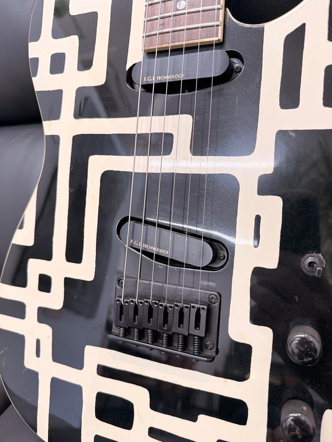 FERNANDES TE-95HT 布袋寅泰モデル F.G.I.白ロゴ搭載 ギタリズム柄