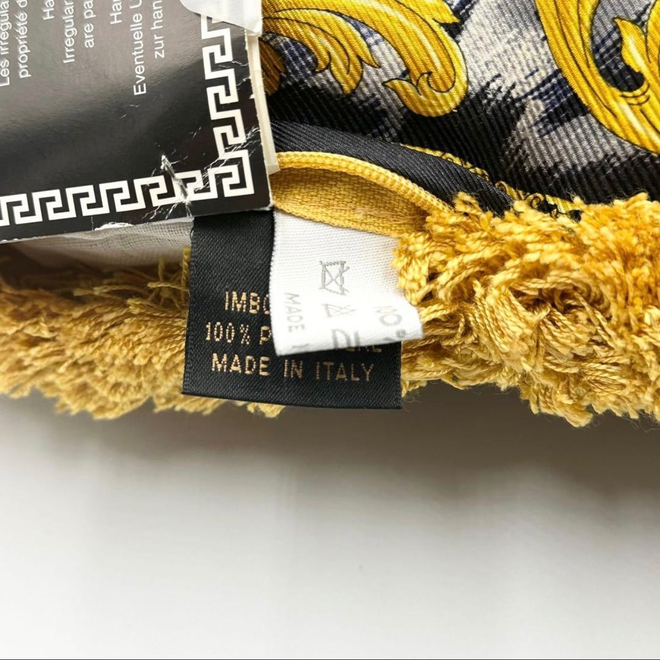 24時間以内発送・未使用品✨️】VERSACE ヴェルサーチ クッション