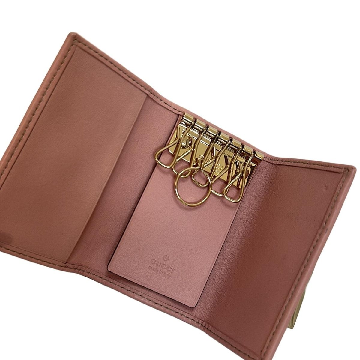 GUCCI(グッチ) キーケース美品 GGプラス・GGスプリーム 181673 ピンク