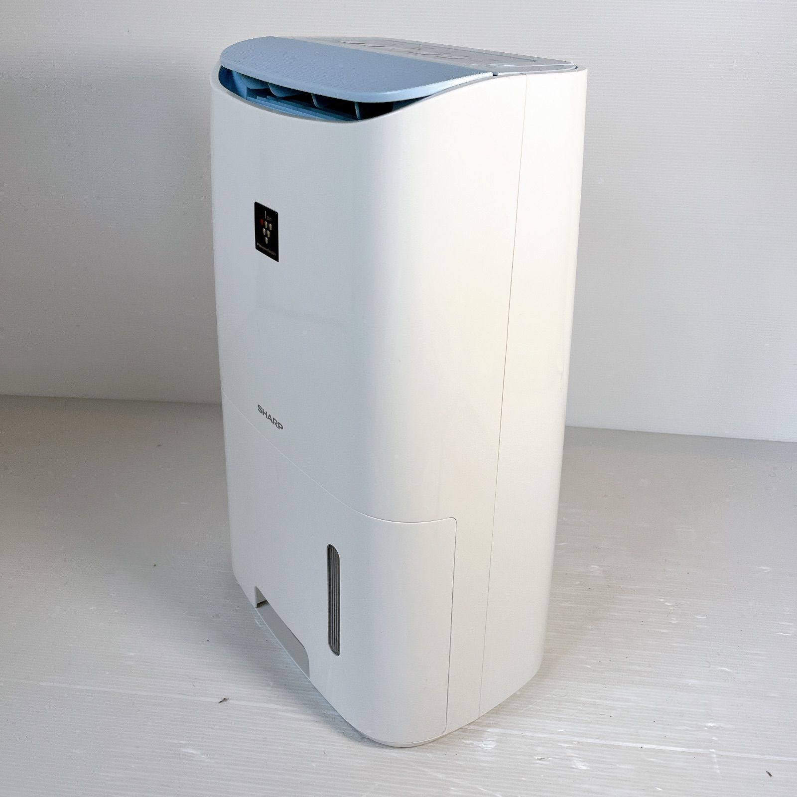 SHARP 除湿機 CV-G71-W ホワイト　ほとんど未使用　2017年製！ SHARP 除湿機 CV-G71-W ホワイト ほとんど未使用 2017年製！ 【公式通販】