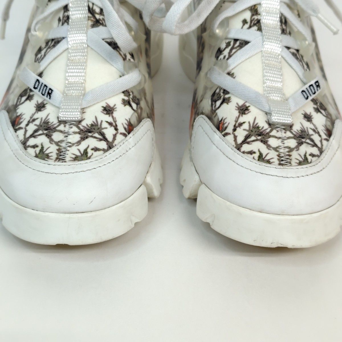 Christian Dior(ディオール)スニーカー DIOR (ディオール) スムースカーフスキン ロゴ B57 ロートップ