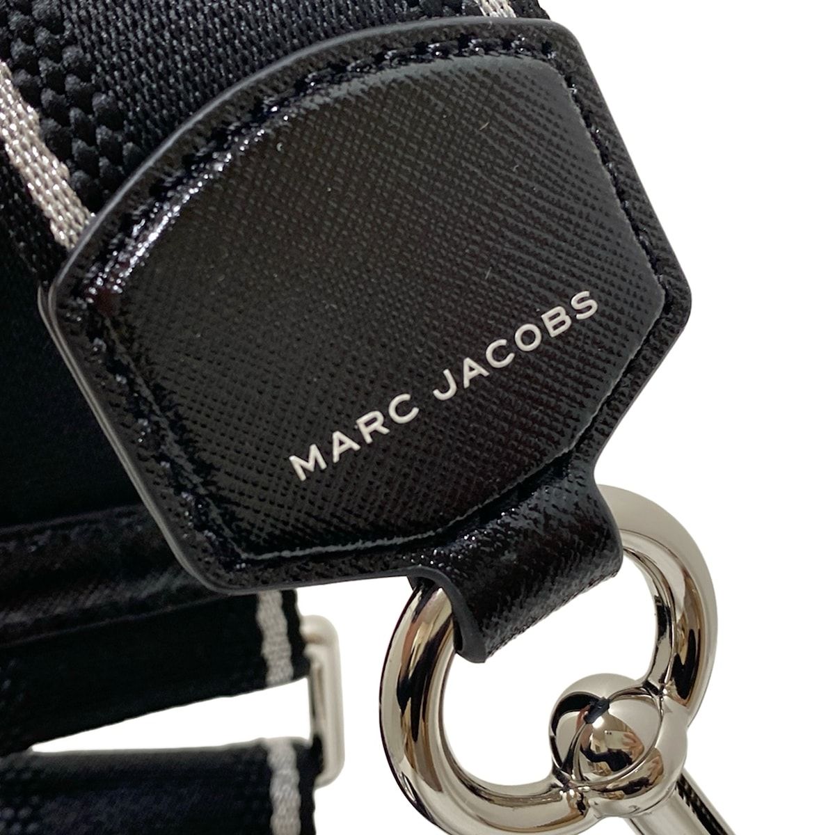 【美品】マークジェイコブス ショルダーストラップ ブラック シルバー系 MARC JACOBS(マークジェイコブス) ショルダーストラップ - 黒×シルバー