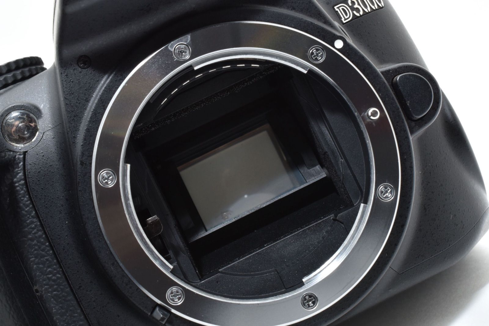 Nikon ニコン D3000 ボディ Amazon | Nikon デジタル一眼レフカメラ D3000 ボディ D3000