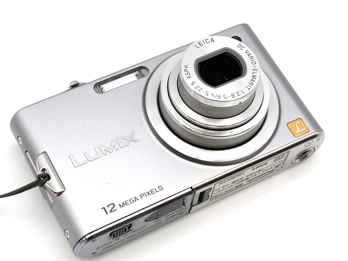 動作確認済 美品】Panasonic LUMIX DMC-FX60 シルバー パナソニック