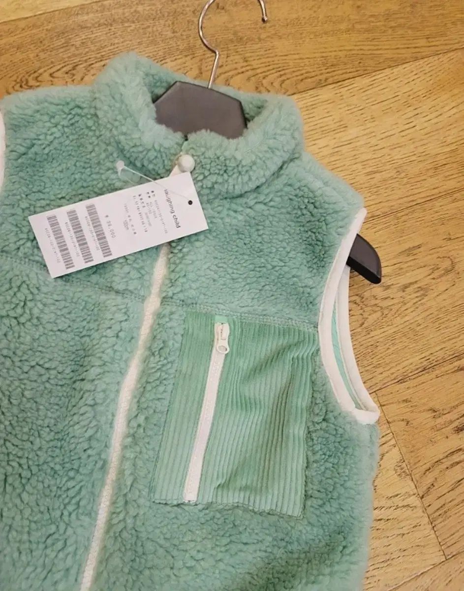 ラッピンクチャイルド 新品 ファー ベスト 100 サイズ