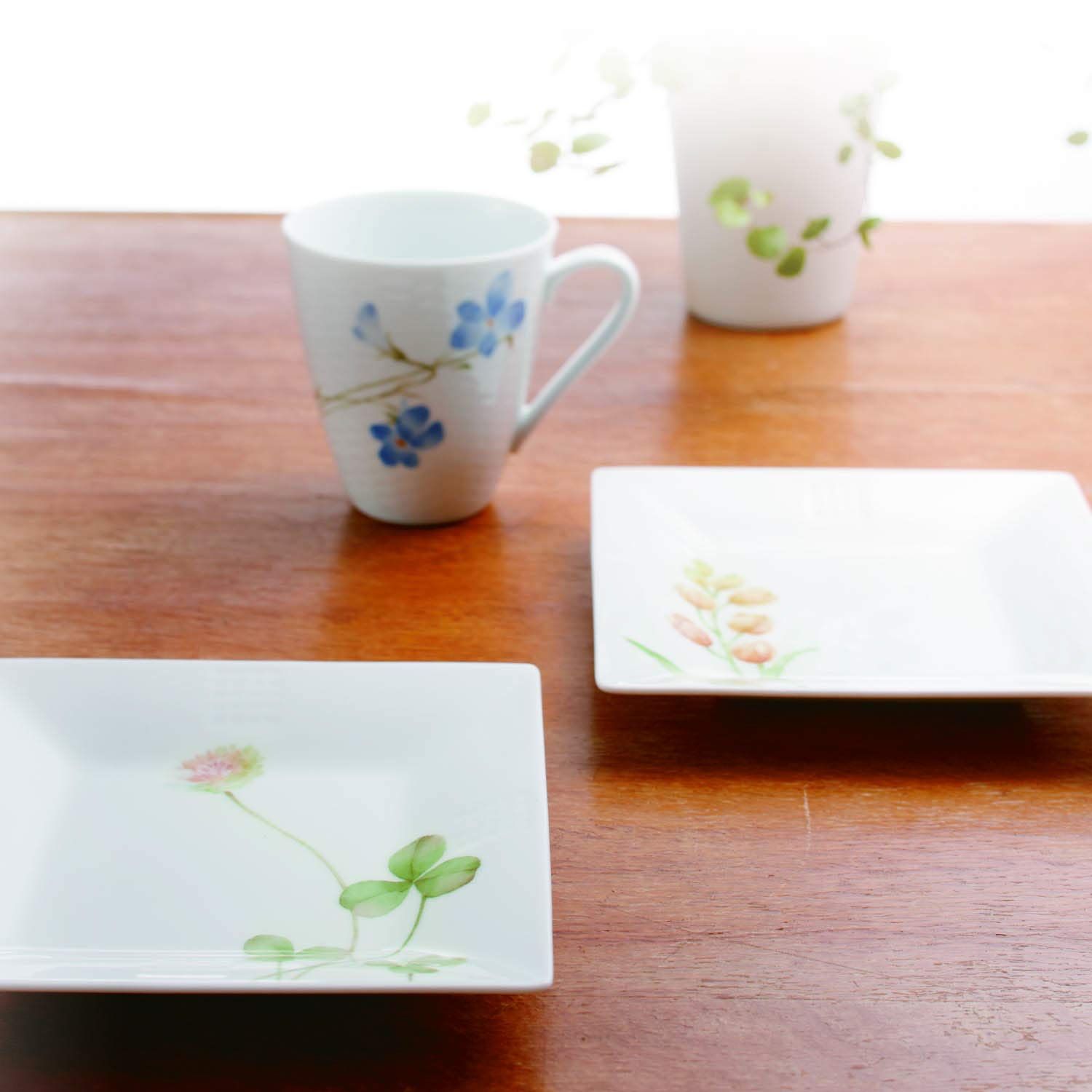 新品 Noritake ノリタケ スクエア プレート ( 絵変り セット ) 15cm