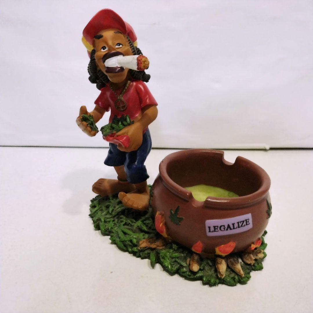 中古】ラスタマン フィギュア 灰皿 小物入れ レゲエ 置物 陶器製