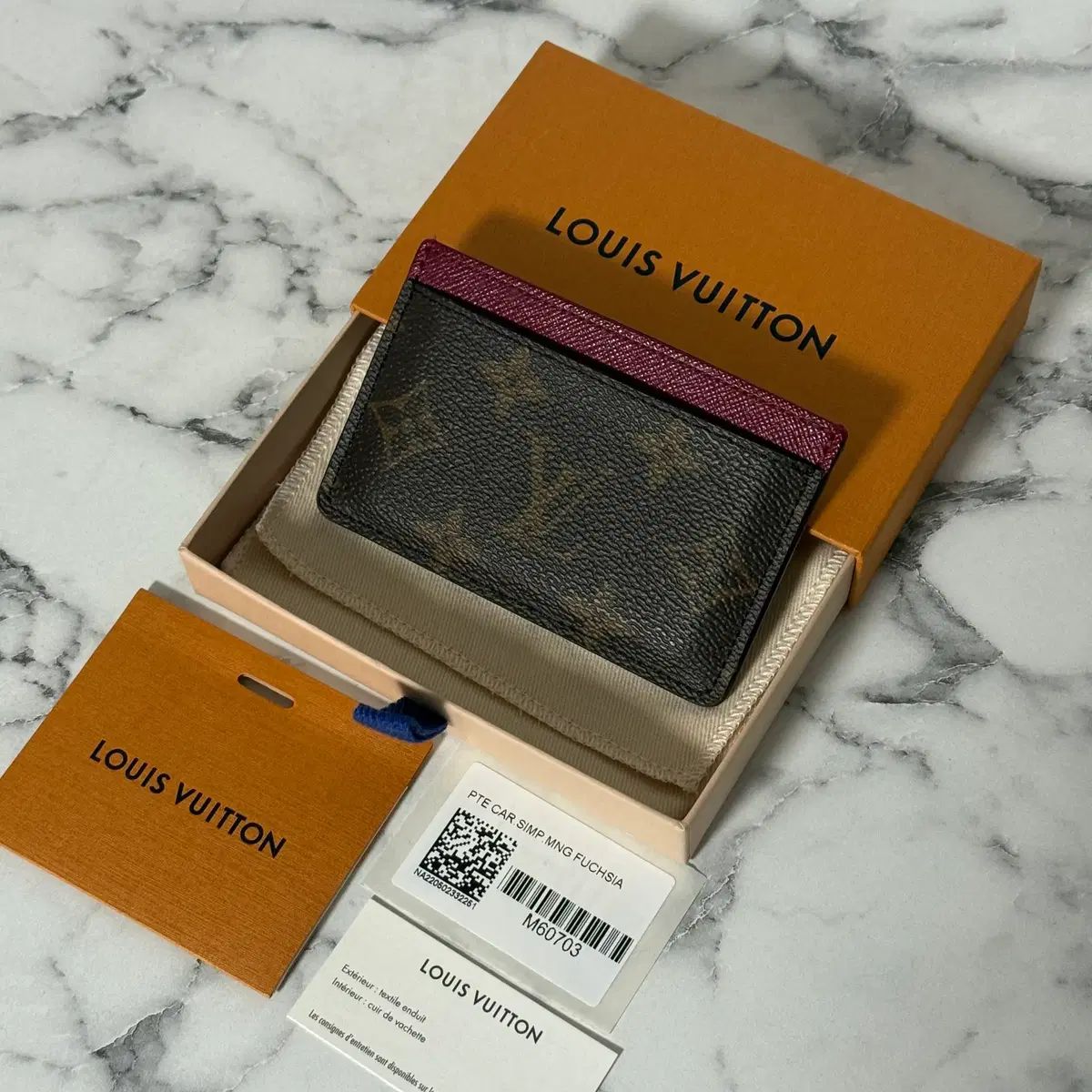 A級 Louis Vuitton ルイヴィトン フューシャ モノグラム カード 