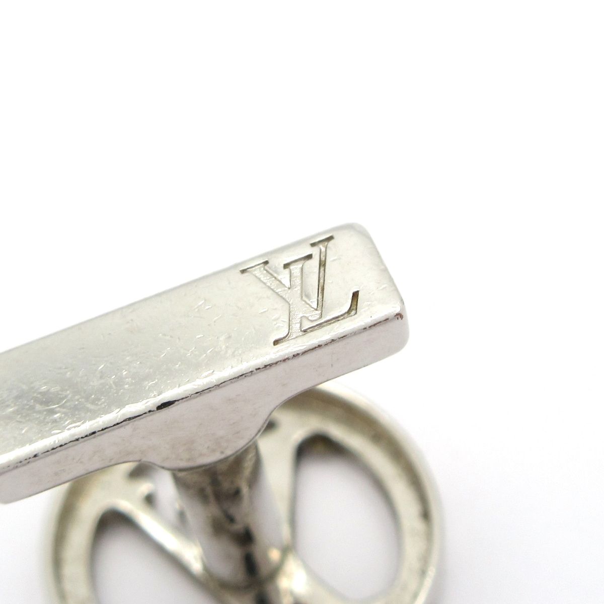 LOUIS VUITTON(ルイヴィトン) カフス ブトンドゥマンシェットLV