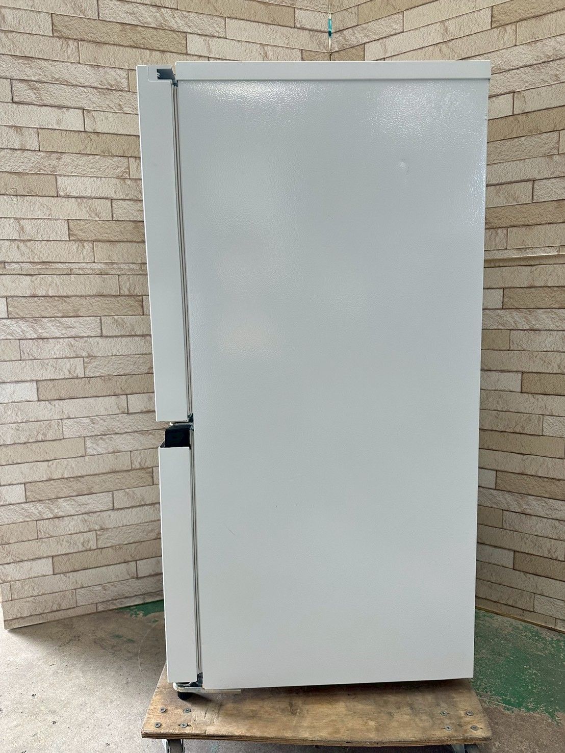 大阪送料無料☆3か月保障付き☆冷蔵庫☆ハイセンス☆2ドア☆2023年☆HR