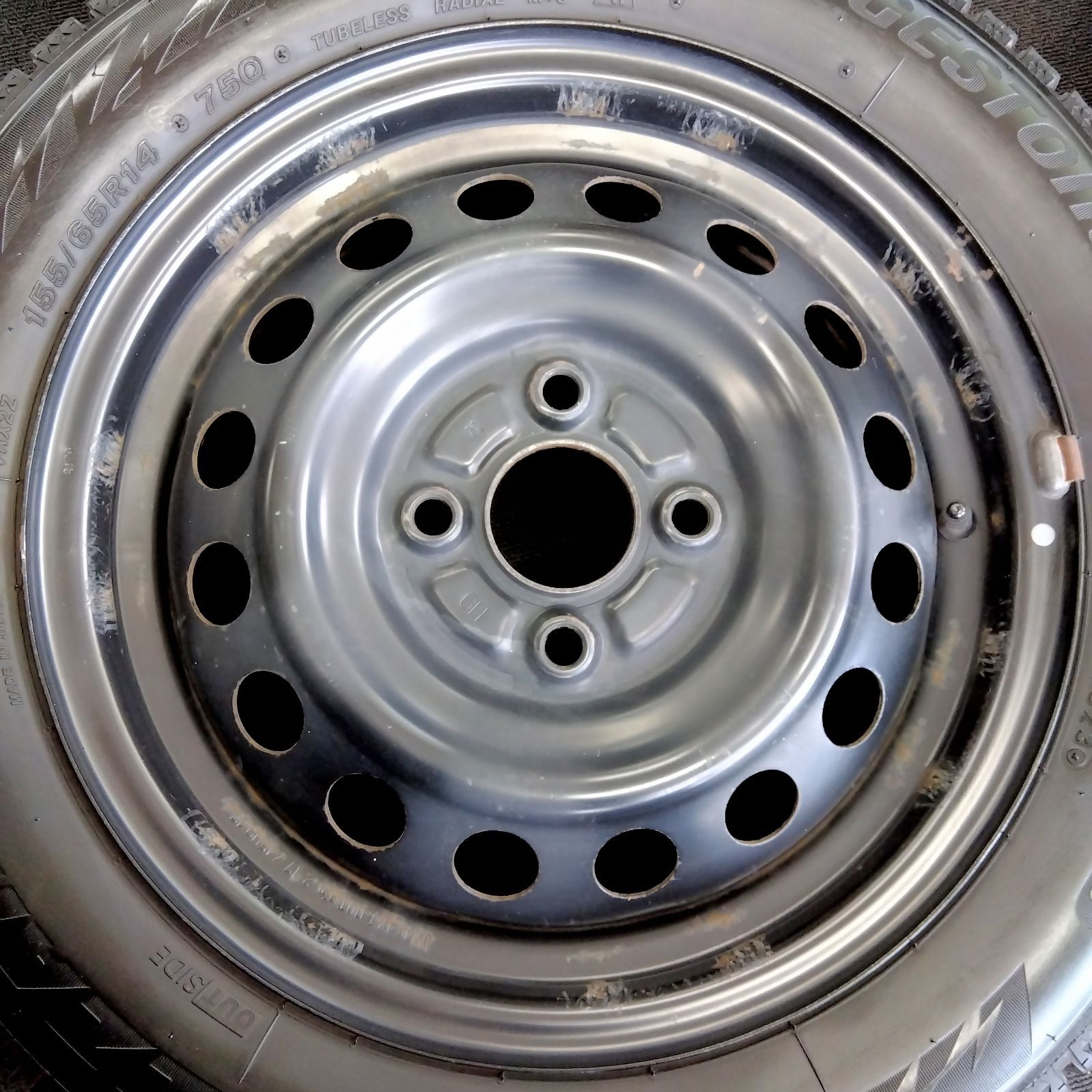 送料無料】【14×4.5J+46】【155/65R14】中古 スタッドレスタイヤ 