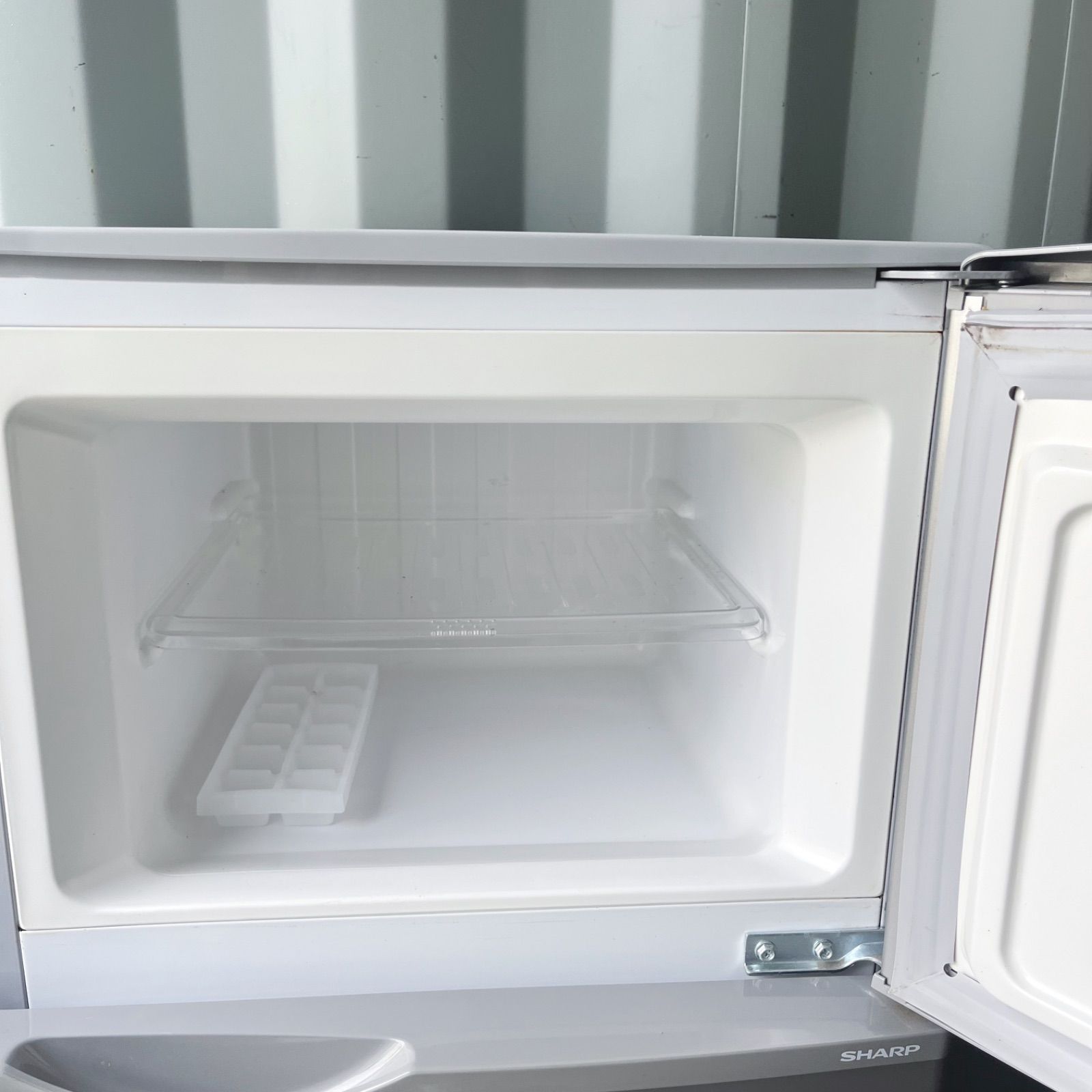 211取付無料！完動品！SHARPシルバースリム冷蔵庫 2020年製洗濯機