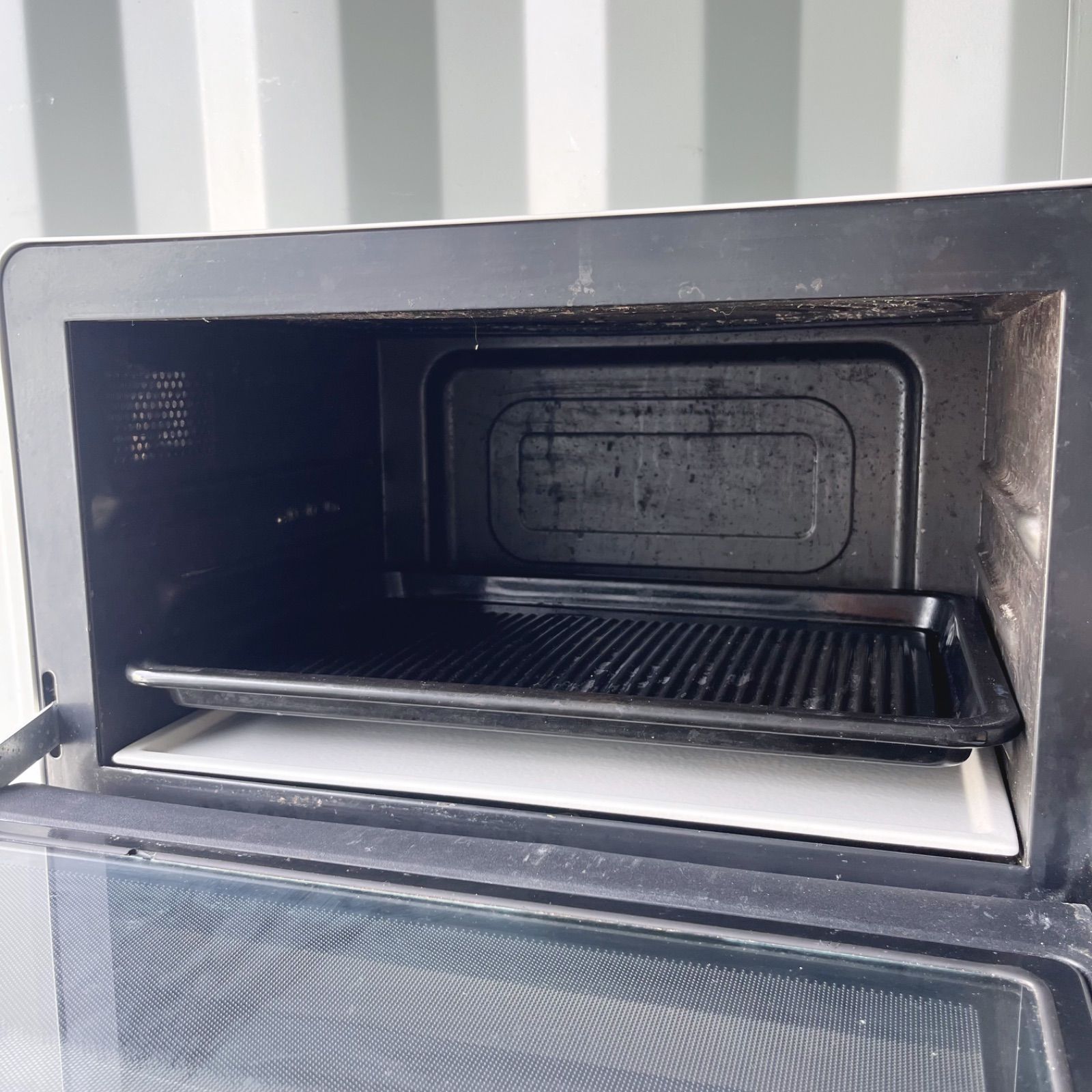 212取付無料！完動品！SHARPホワイト冷蔵庫東芝洗濯機日立オーブン