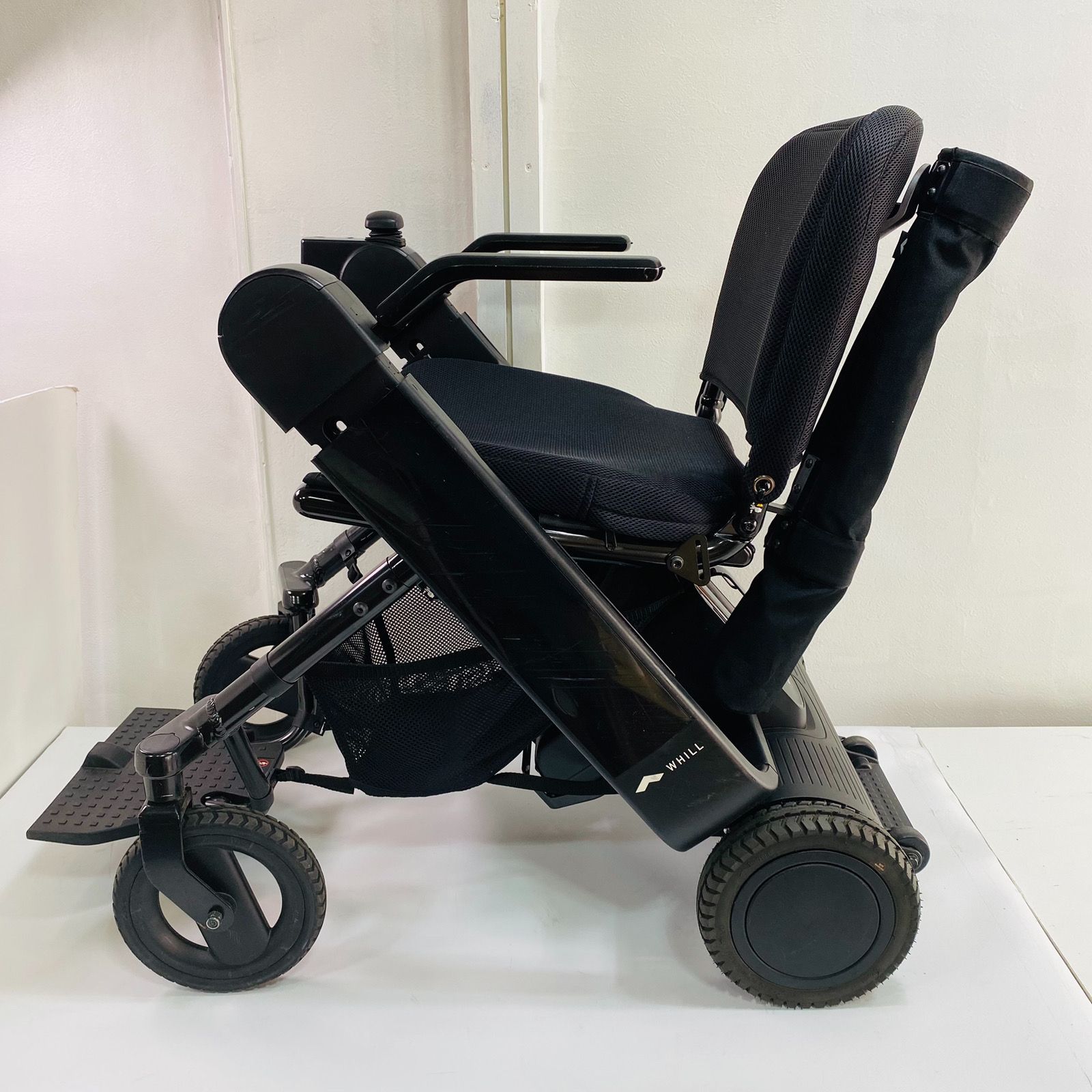 WHILL ウィル Model F 折りたたみ式 電動車椅子 モデルF 軽量 