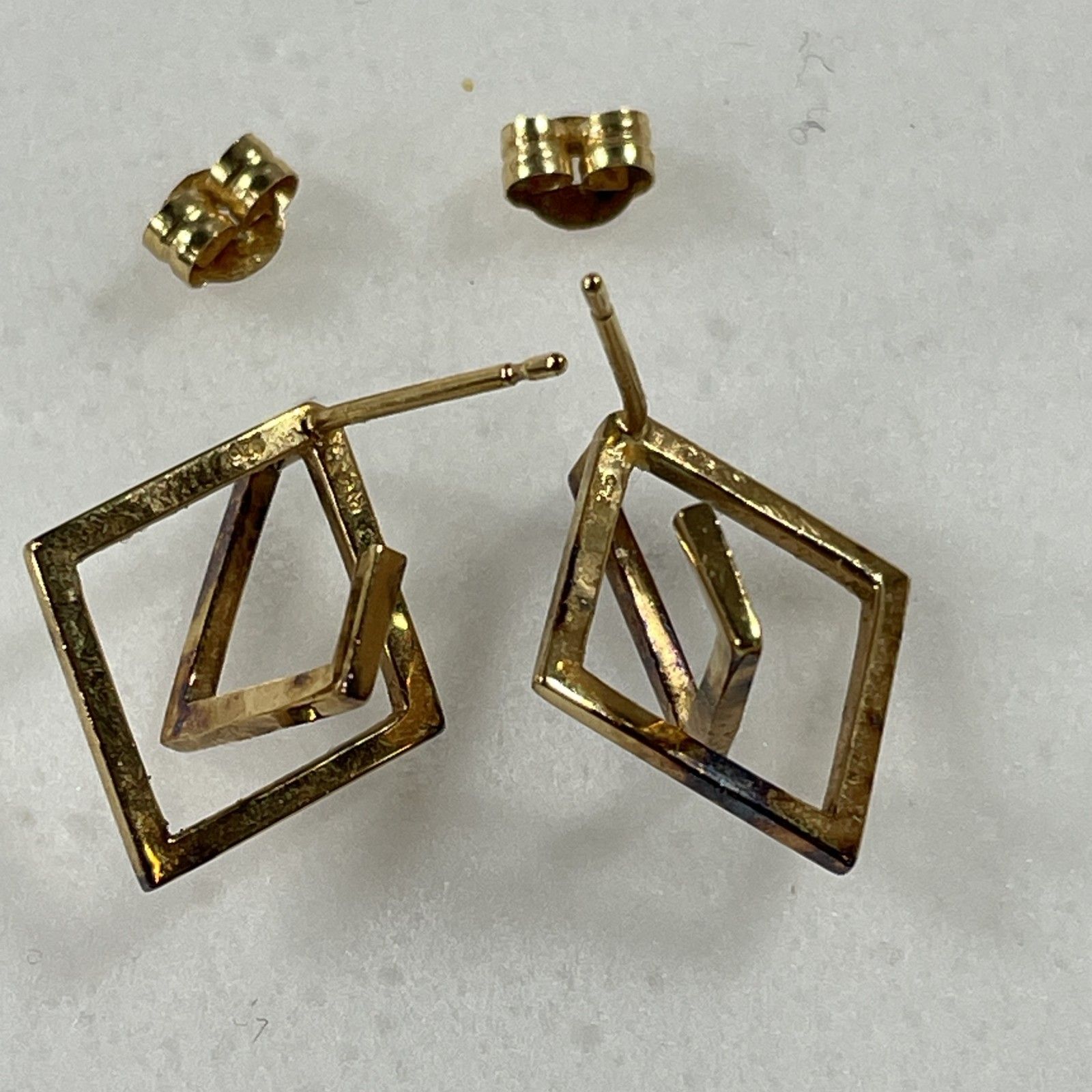 ☆ ete エテ K18刻印 18金 ライトアングルスクエアピアス 両耳ピアス