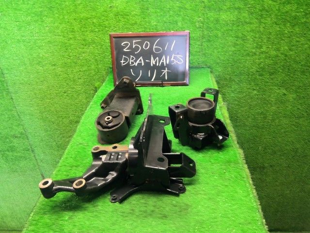 【中古】ソリオ DBA-MA15S エンジン　マウント　3点セット　11610-61PC0 自社品番250611 ZJH 15,660円