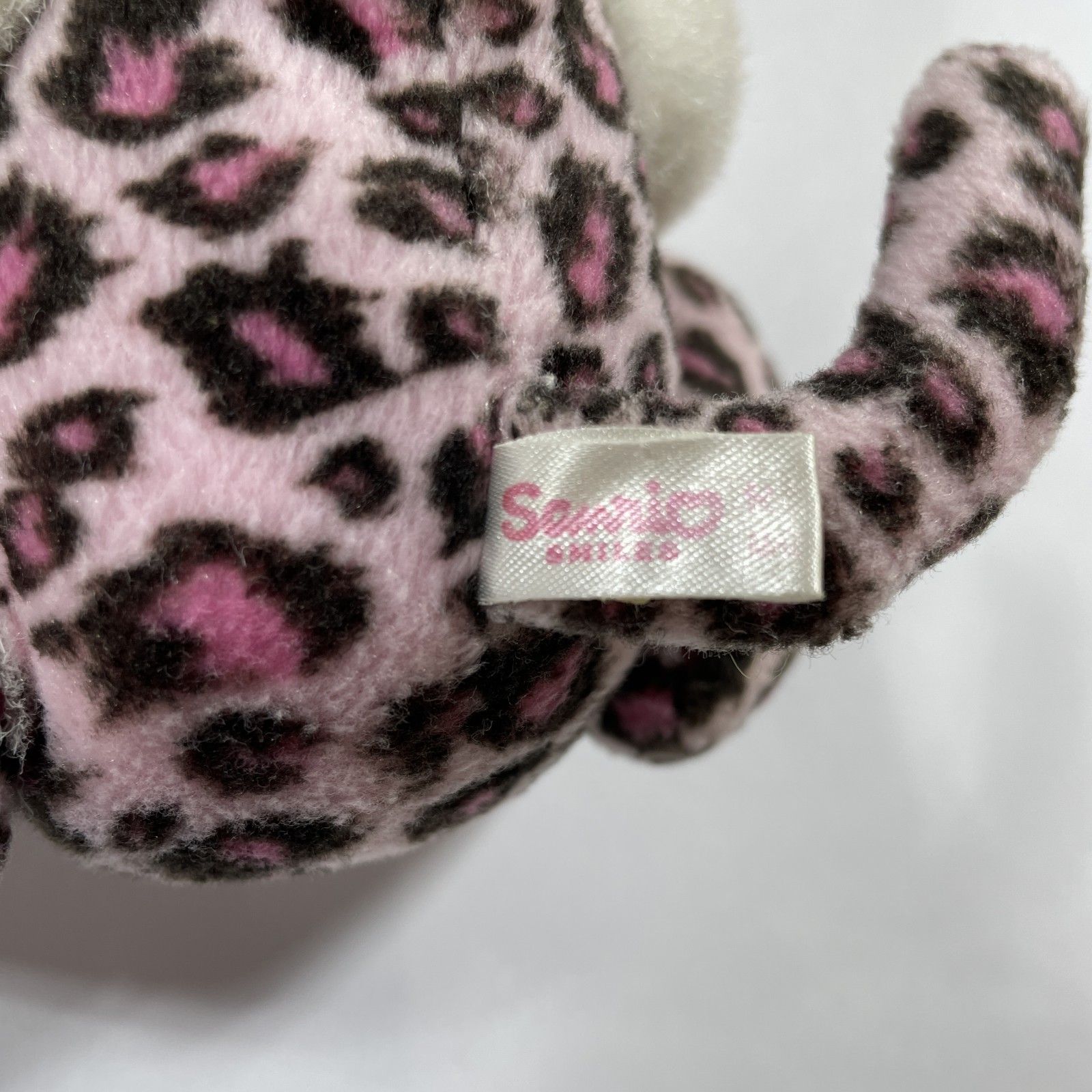 ハローキティ ヒョウ 豹 ピンクパンサー ぬいぐるみ キティ サンリオ