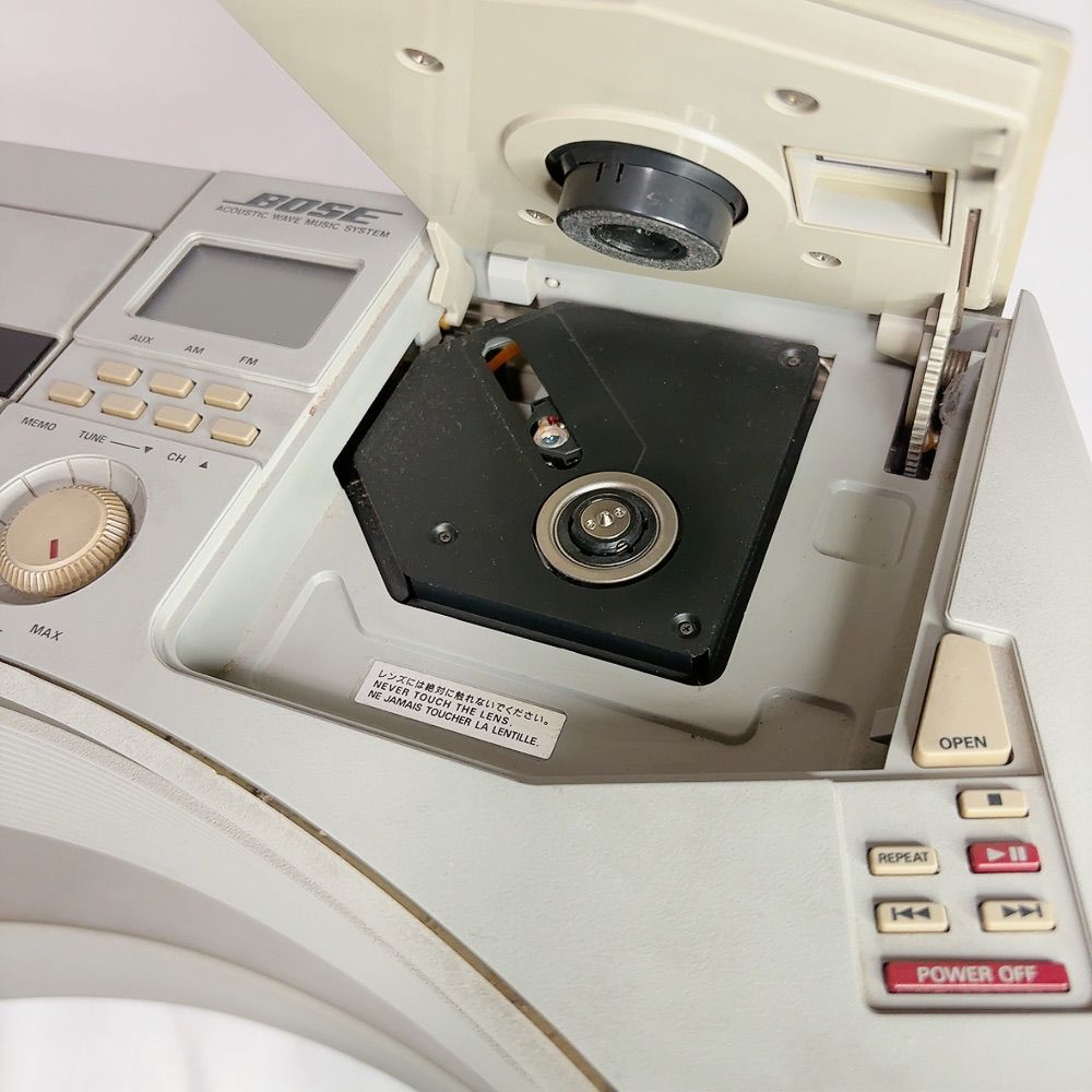 【47】BOSE AW-1D CDラジカセ 【外装美品】匿名配送【ジャンク】 BOSE AW-1D CDラジカセ 高音質 コンパクトオーディオ 低音再生 FMAM